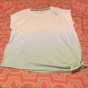 NWT. Zelos Curvy workout top. Size 1x. Ombré with knot detail.